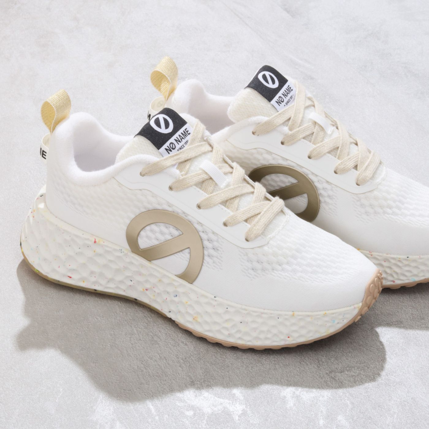 CARTER FLY W - MESH RECYC/SIDE - WHITE/GOLD